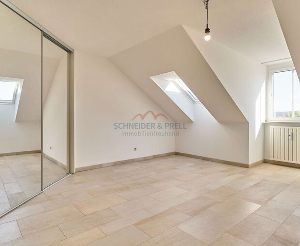 Zimmer groß